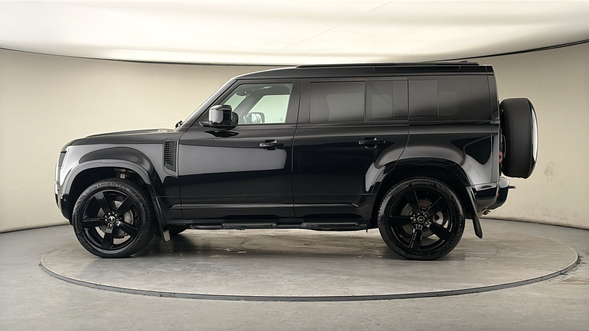 Used Land Rover Defender 2025 for sale - 78018083: Photo 28