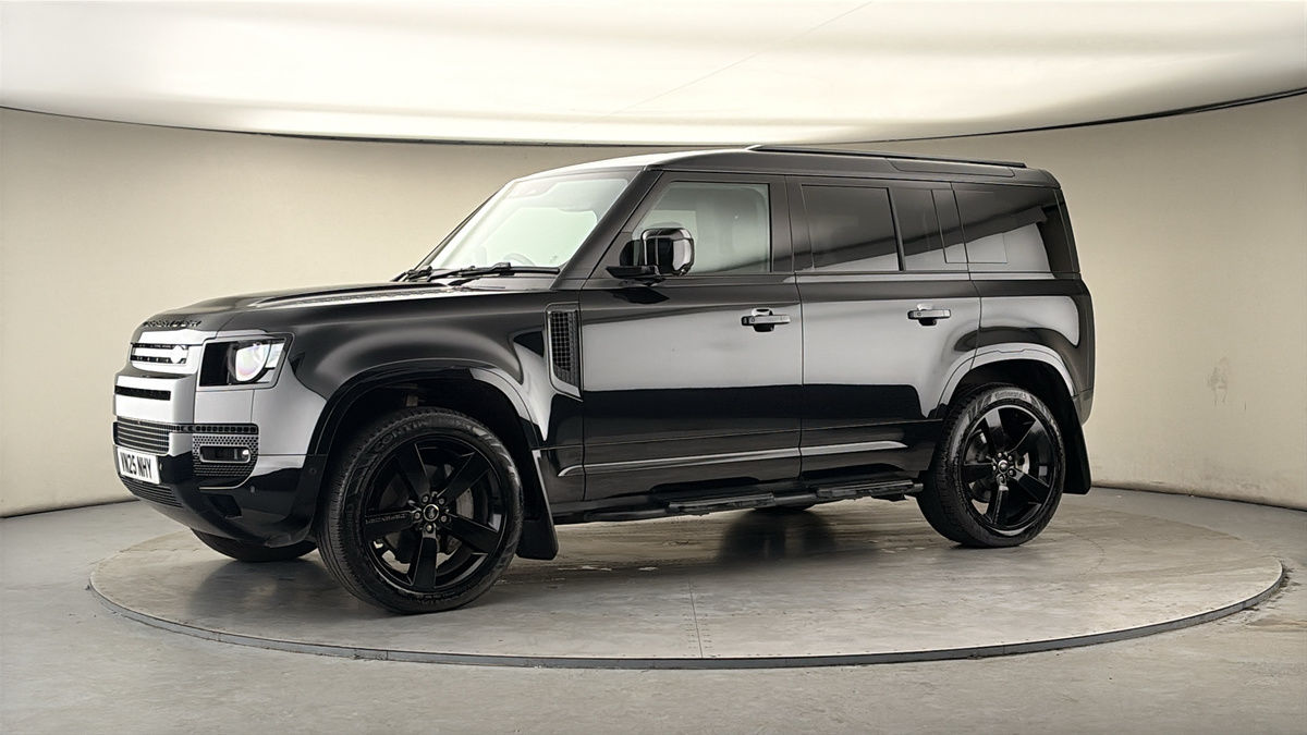 Used Land Rover Defender 2025 for sale - 78018083: Photo 30