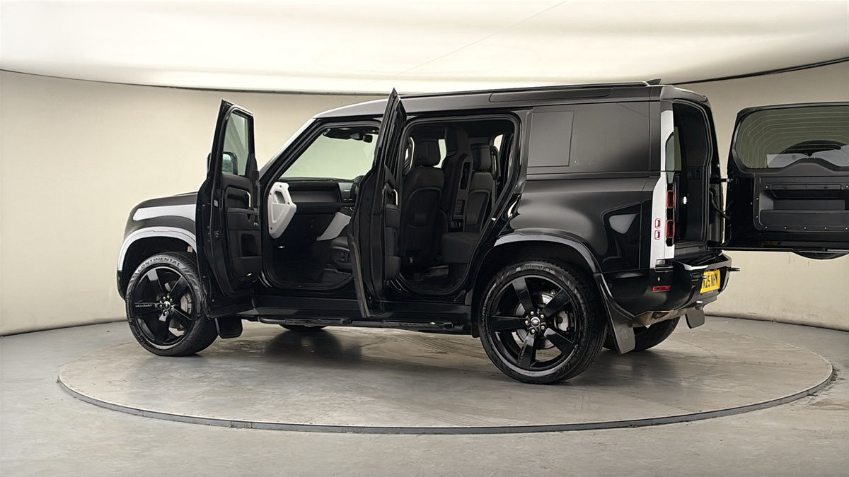 Used Land Rover Defender 2025 for sale - 78018083: Photo 46