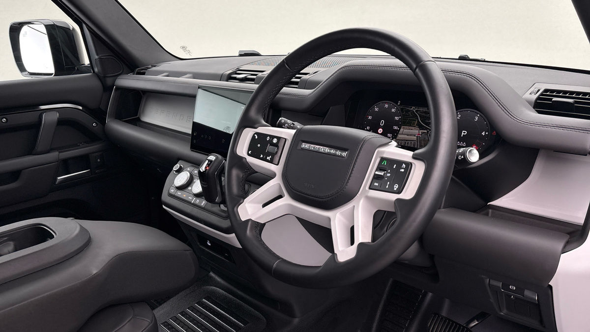 Used Land Rover Defender 2025 for sale - 78018083: Photo 5