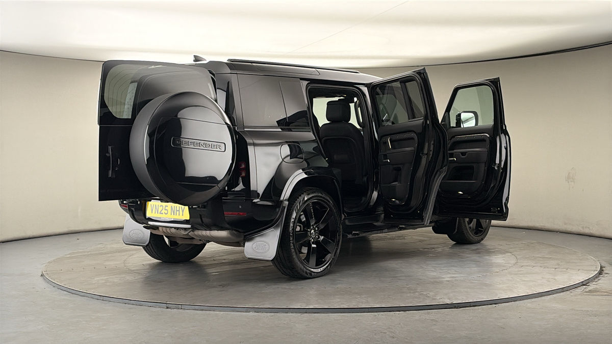 Used Land Rover Defender 2025 for sale - 78018083: Photo 59