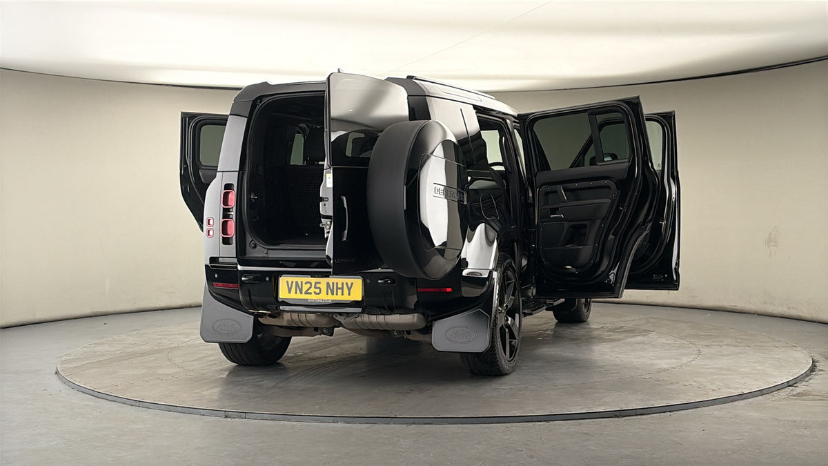 Used Land Rover Defender 2025 for sale - 78018083: Photo 60
