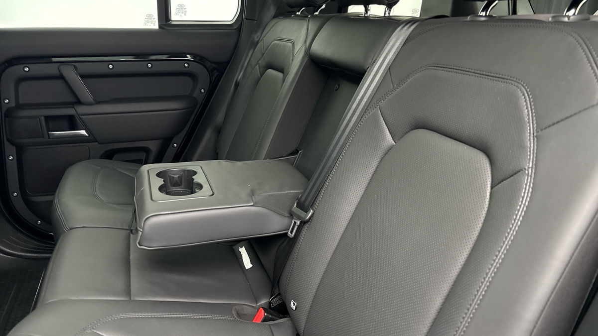 Used Land Rover Defender 2025 for sale - 78018083: Photo 9