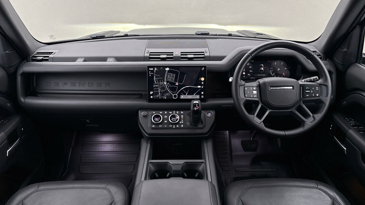 Used Land Rover Defender 2024 for sale - 77906142: Photo 12