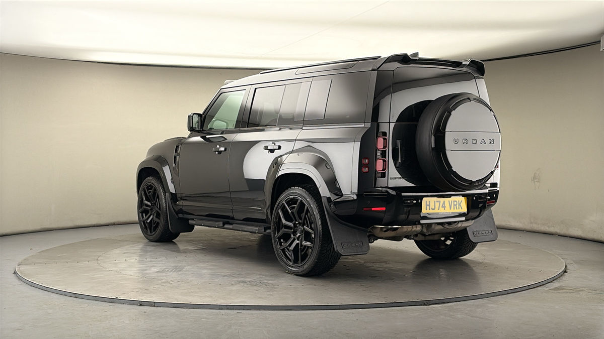 Used Land Rover Defender 2024 for sale - 77906142: Photo 2