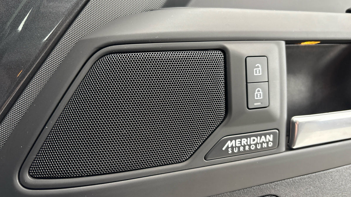 Used Land Rover Defender 2024 for sale - 77906142: Photo 25