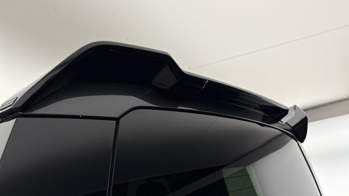 Used Land Rover Defender 2024 for sale - 77906142: Photo 29