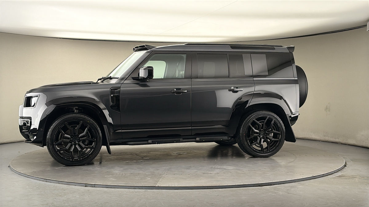 Used Land Rover Defender 2024 for sale - 77906142: Photo 33