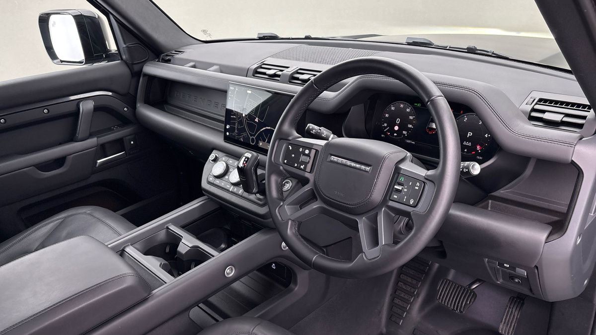 Used Land Rover Defender 2024 for sale - 77906142: Photo 5