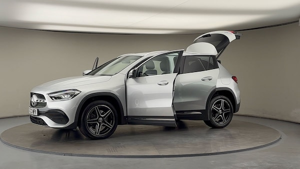 Used Mercedes-Benz GLA 2023 for sale - 75987100: Photo 48