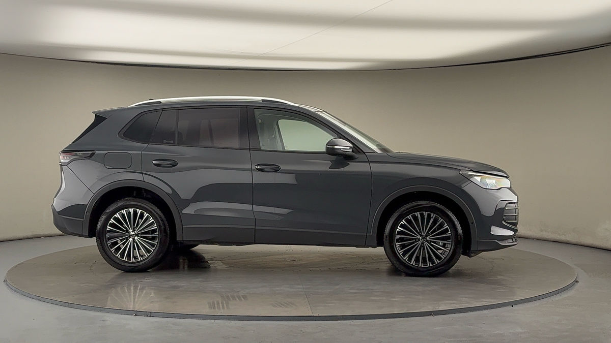 Used Volkswagen Tiguan 2024 for sale - 76163829: Photo 36