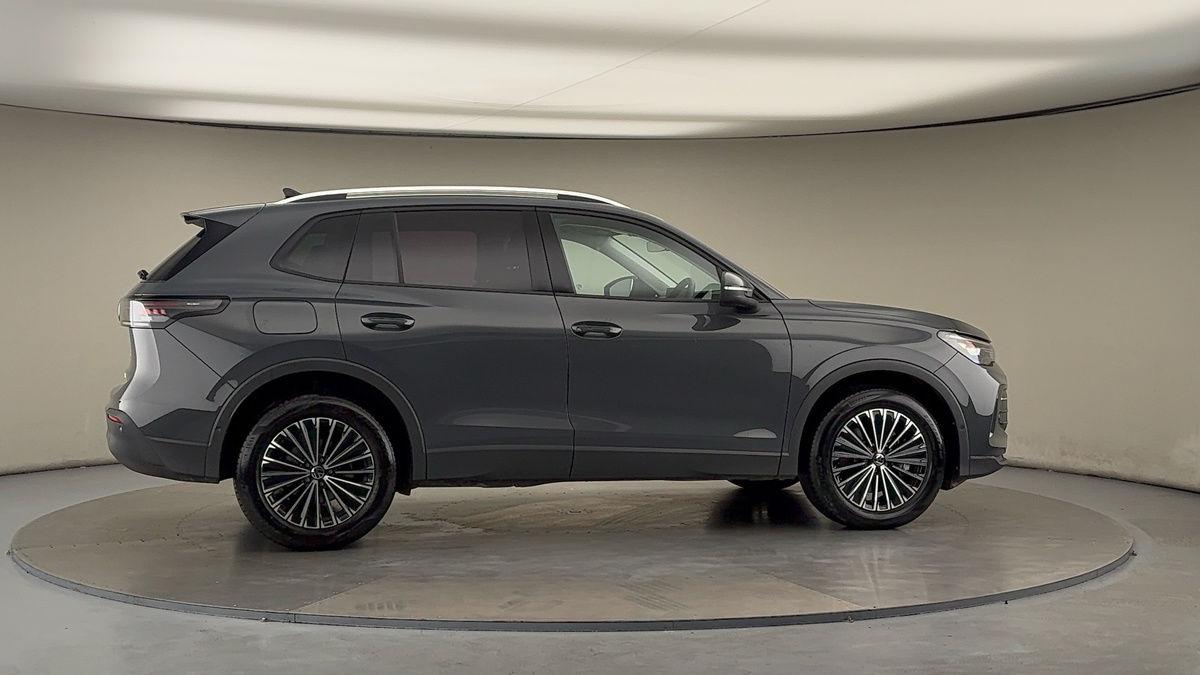 Used Volkswagen Tiguan 2024 for sale - 76163829: Photo 37