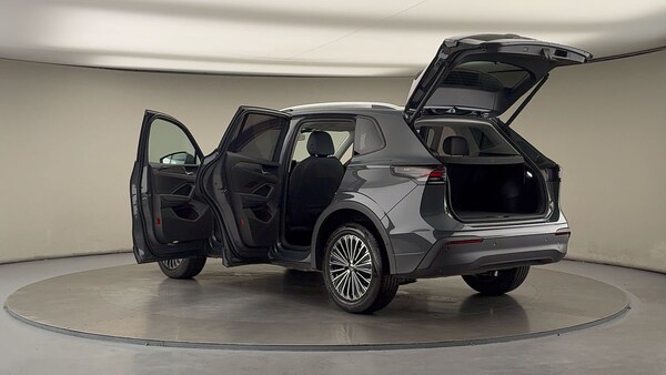 Used Volkswagen Tiguan 2024 for sale - 76163829: Photo 43