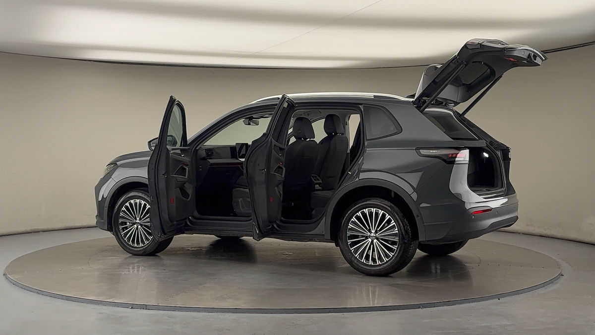 Used Volkswagen Tiguan 2024 for sale - 76163829: Photo 45