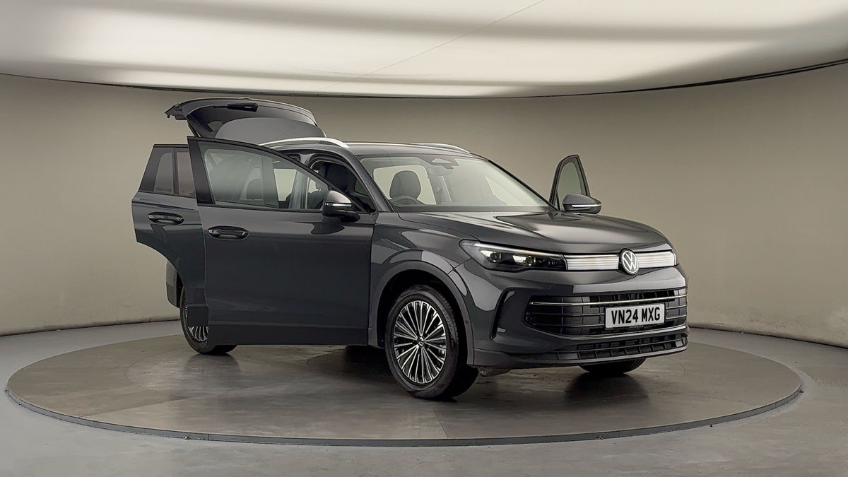 Used Volkswagen Tiguan 2024 for sale - 76163829: Photo 53