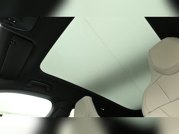 Used Porsche Taycan 2022 for sale - 75528775: Photo