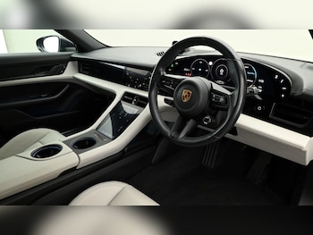 Used Porsche Taycan 2022 for sale - 75528775: Photo