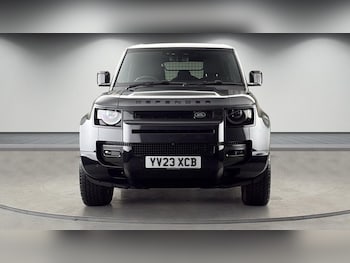Used Land Rover Defender 110 2023 for sale - 78228425: Photo