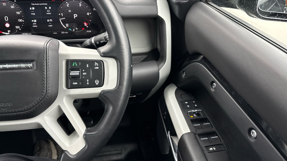 Used Land Rover Defender 110 2024 for sale - 76643159: Photo 14