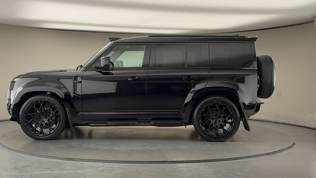 Used Land Rover Defender 110 2024 for sale - 76643159: Photo 15