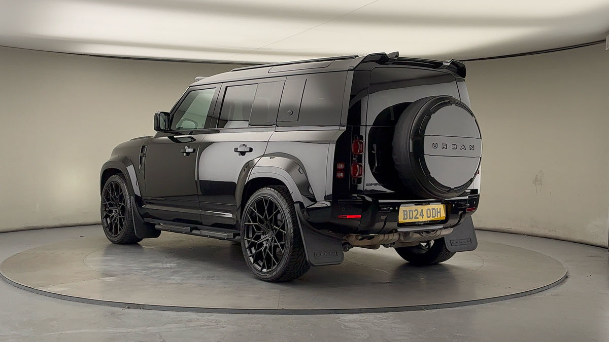 Used Land Rover Defender 110 2024 for sale - 76643159: Photo 2