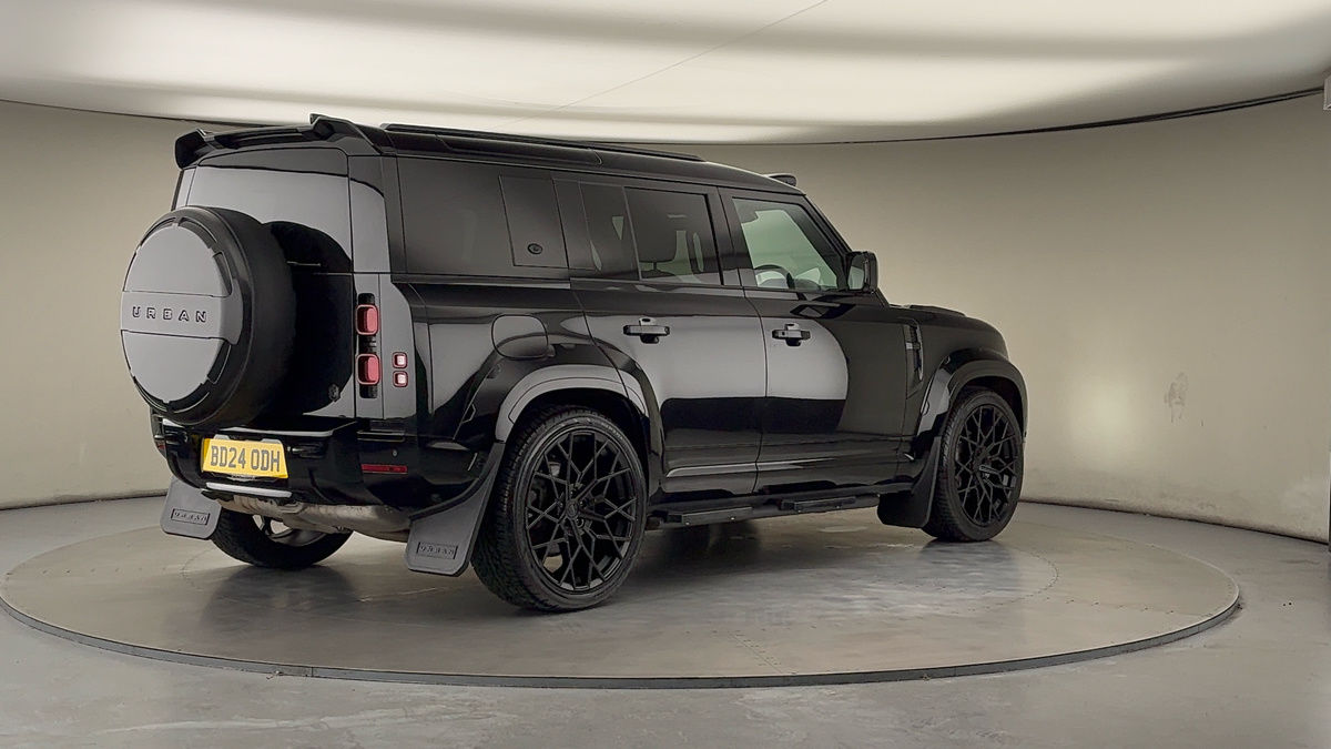 Used Land Rover Defender 110 2024 for sale - 76643159: Photo 21