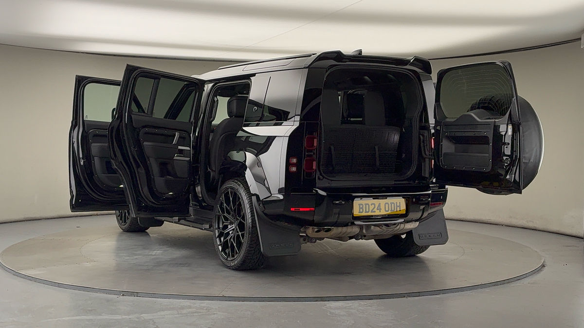 Used Land Rover Defender 110 2024 for sale - 76643159: Photo 23