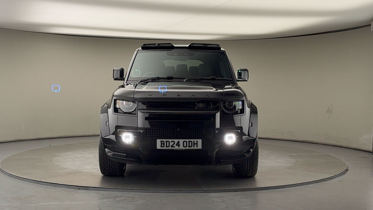 Used Land Rover Defender 110 2024 for sale - 76643159: Photo 3