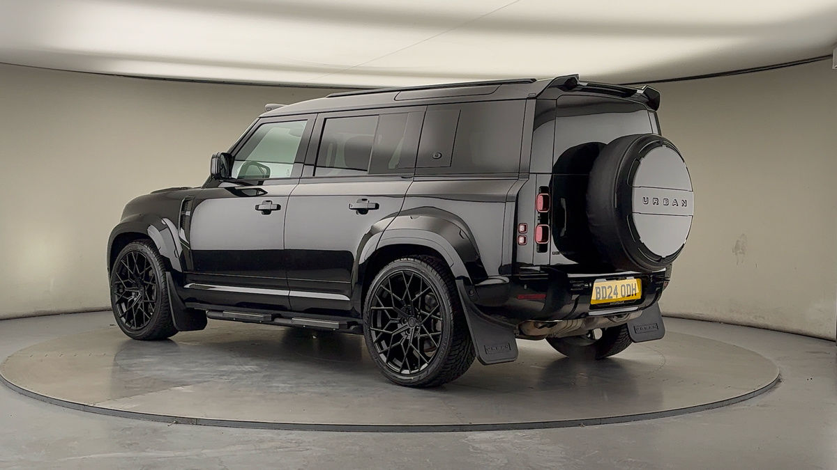 Used Land Rover Defender 110 2024 for sale - 76643159: Photo 33