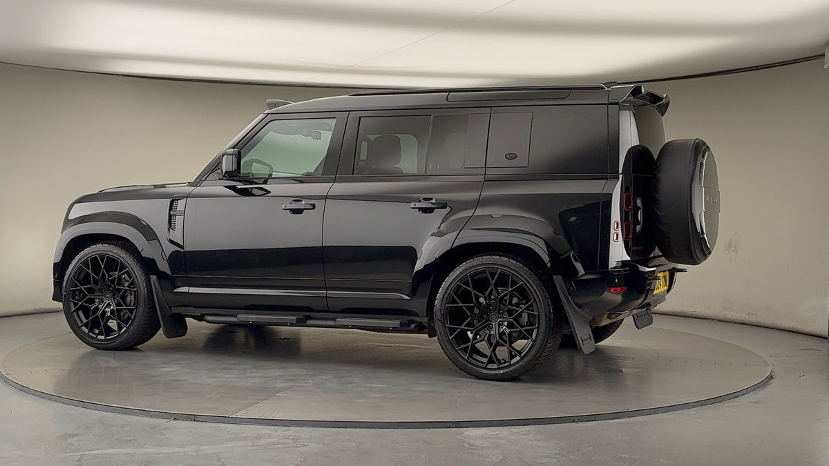 Used Land Rover Defender 110 2024 for sale - 76643159: Photo 34