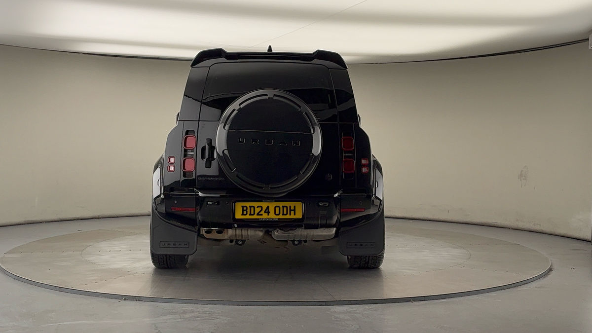 Used Land Rover Defender 110 2024 for sale - 76643159: Photo 4