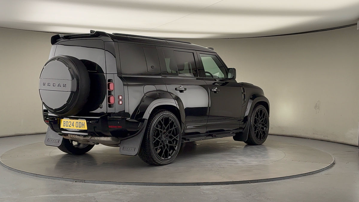 Used Land Rover Defender 110 2024 for sale - 76643159: Photo 47