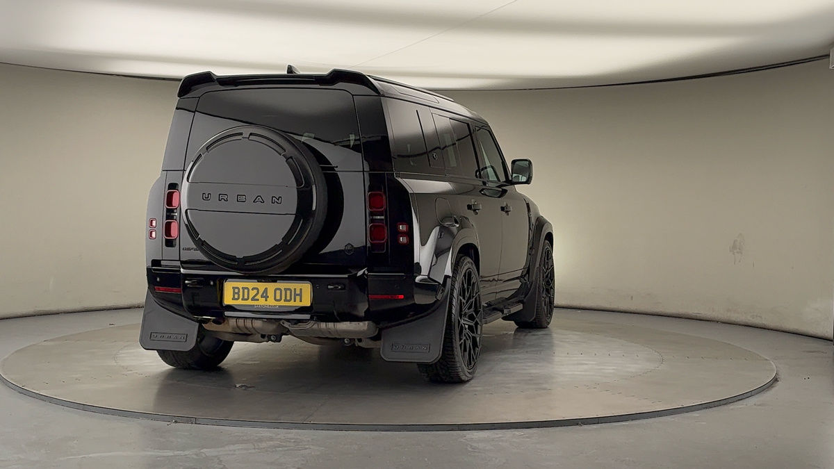 Used Land Rover Defender 110 2024 for sale - 76643159: Photo 48