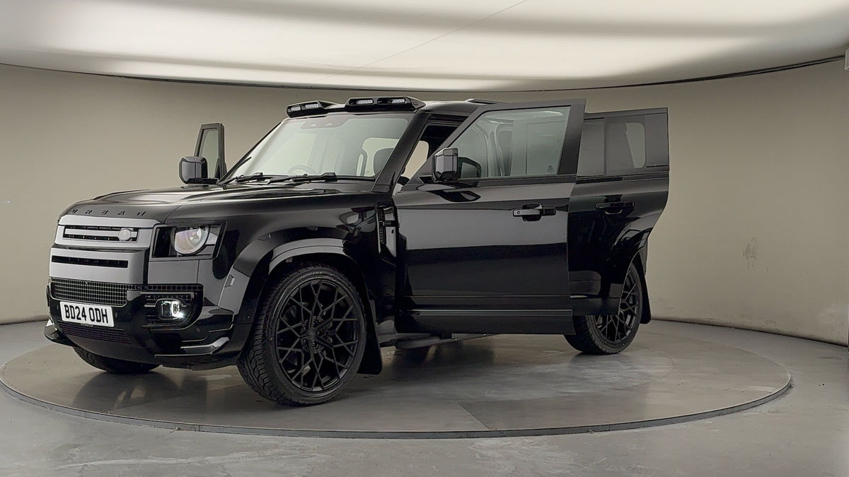 Used Land Rover Defender 110 2024 for sale - 76643159: Photo 57