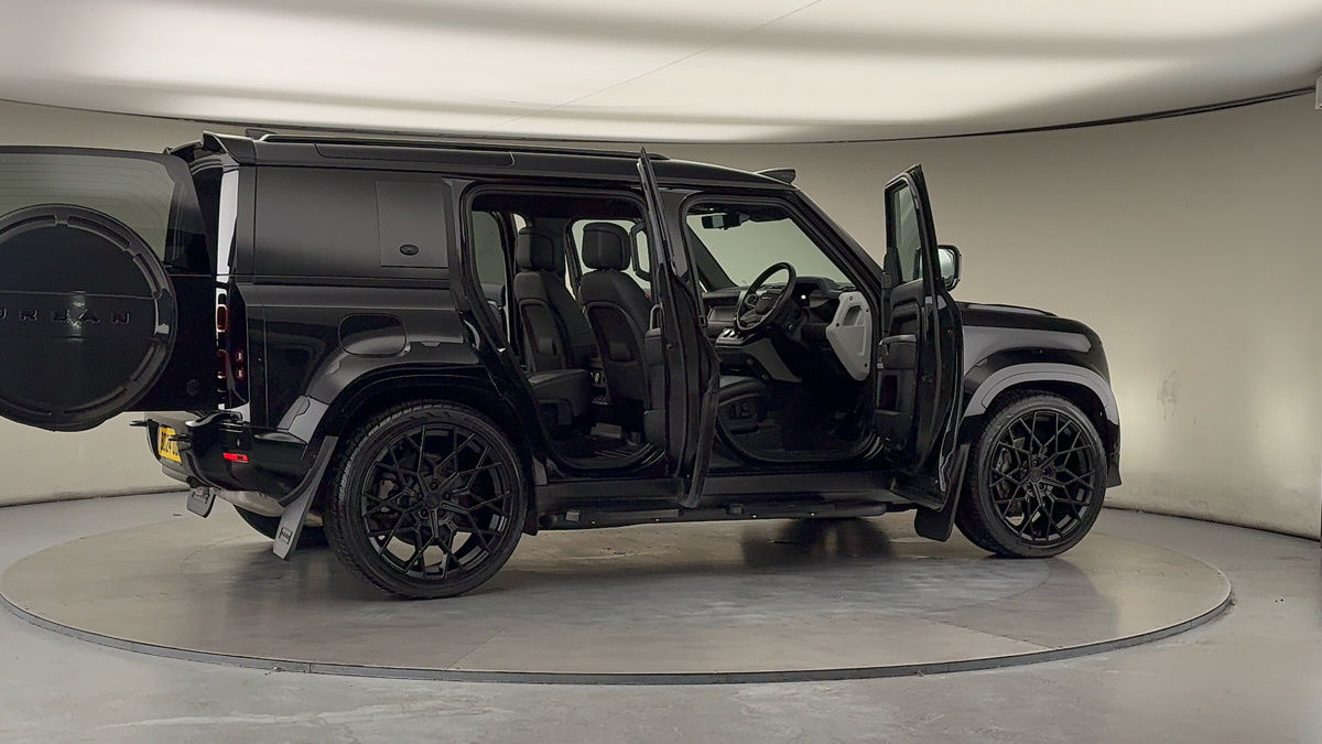 Used Land Rover Defender 110 2024 for sale - 76643159: Photo 65