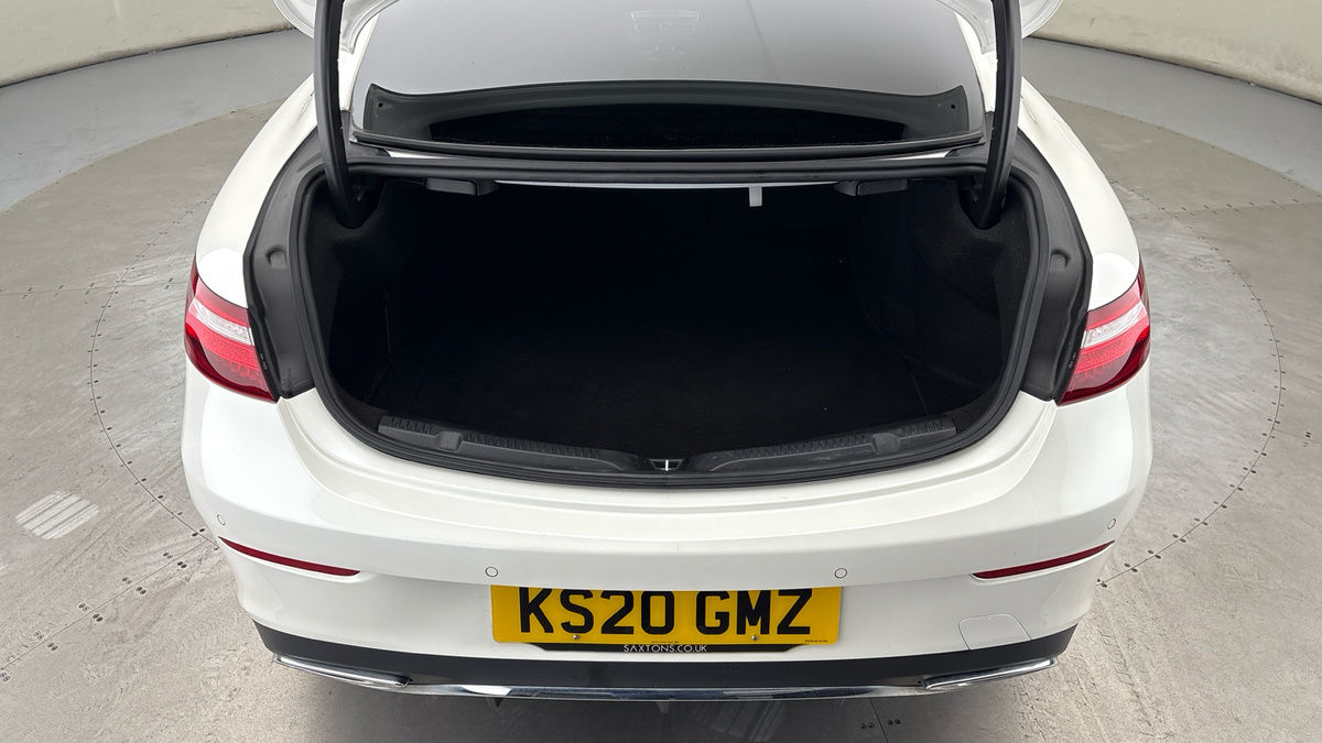 Used Mercedes-Benz E Class 2020 for sale - 76962991: Photo 11