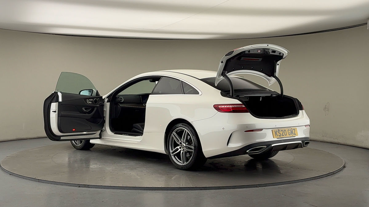 Used Mercedes-Benz E Class 2020 for sale - 76962991: Photo 44