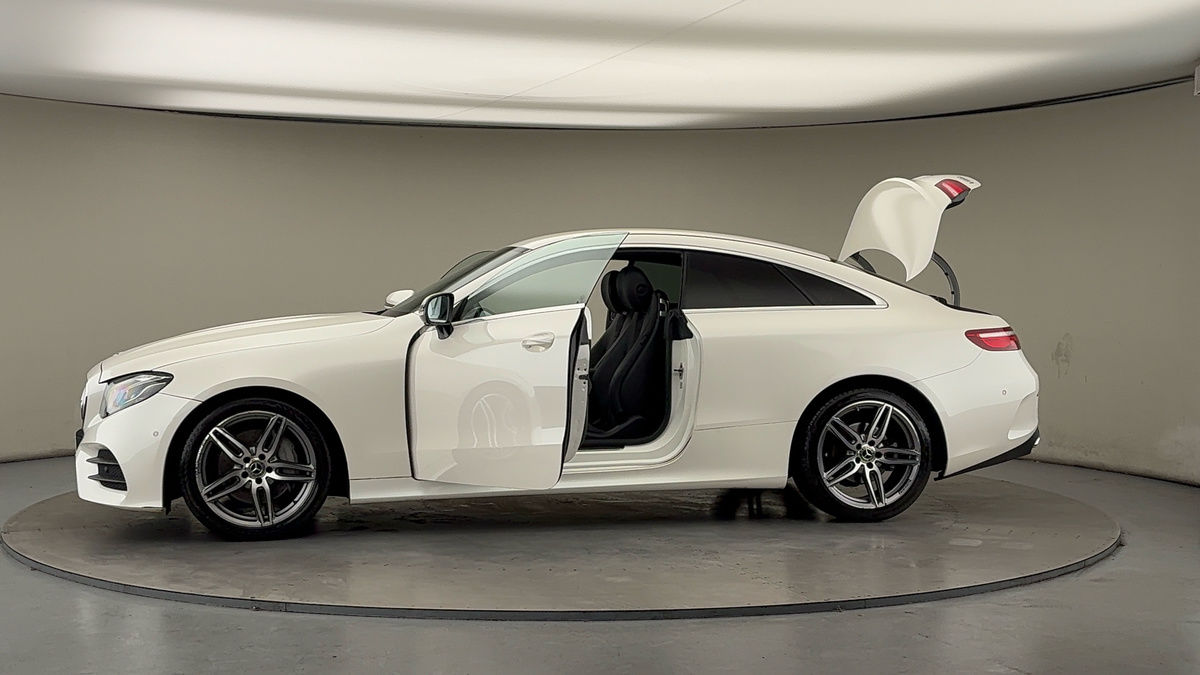 Used Mercedes-Benz E Class 2020 for sale - 76962991: Photo 48