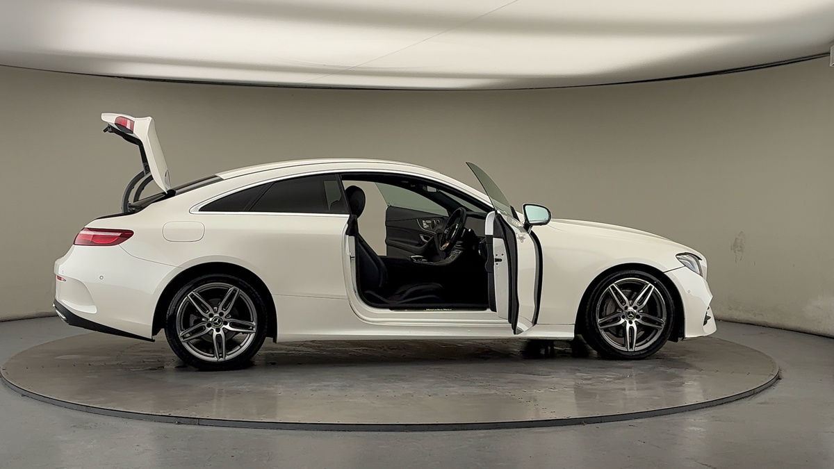 Used Mercedes-Benz E Class 2020 for sale - 76962991: Photo 57