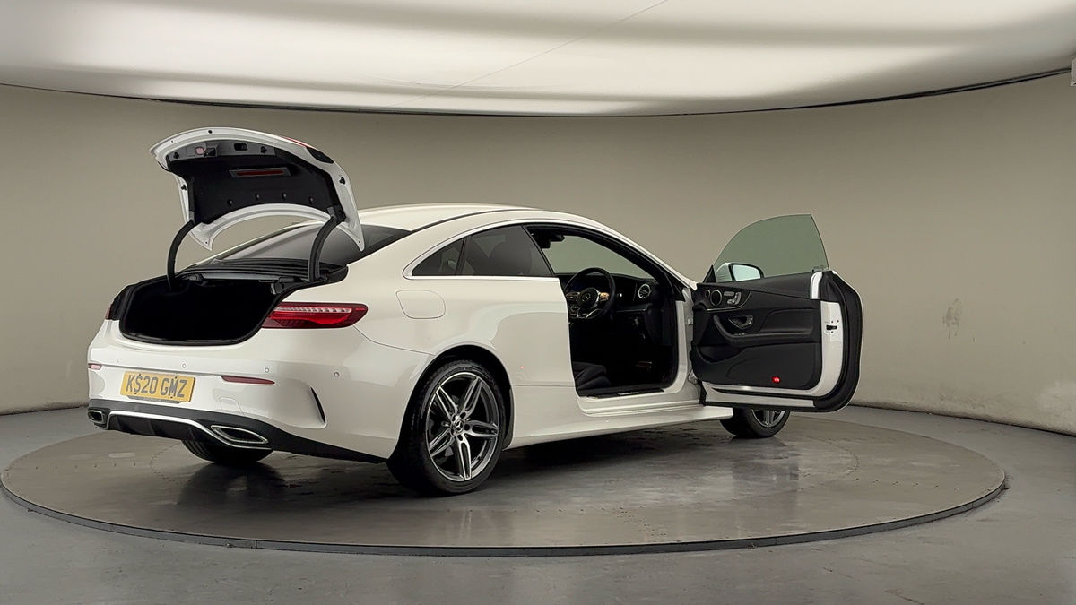 Used Mercedes-Benz E Class 2020 for sale - 76962991: Photo 59