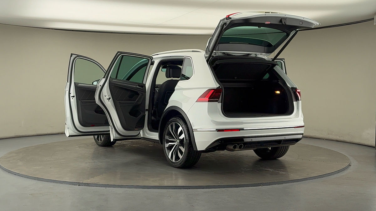 Used Volkswagen Tiguan 2020 for sale - 76106452: Photo 29