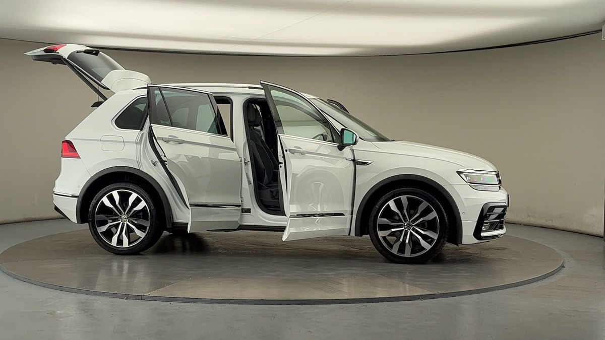 Used Volkswagen Tiguan 2020 for sale - 76106452: Photo 62