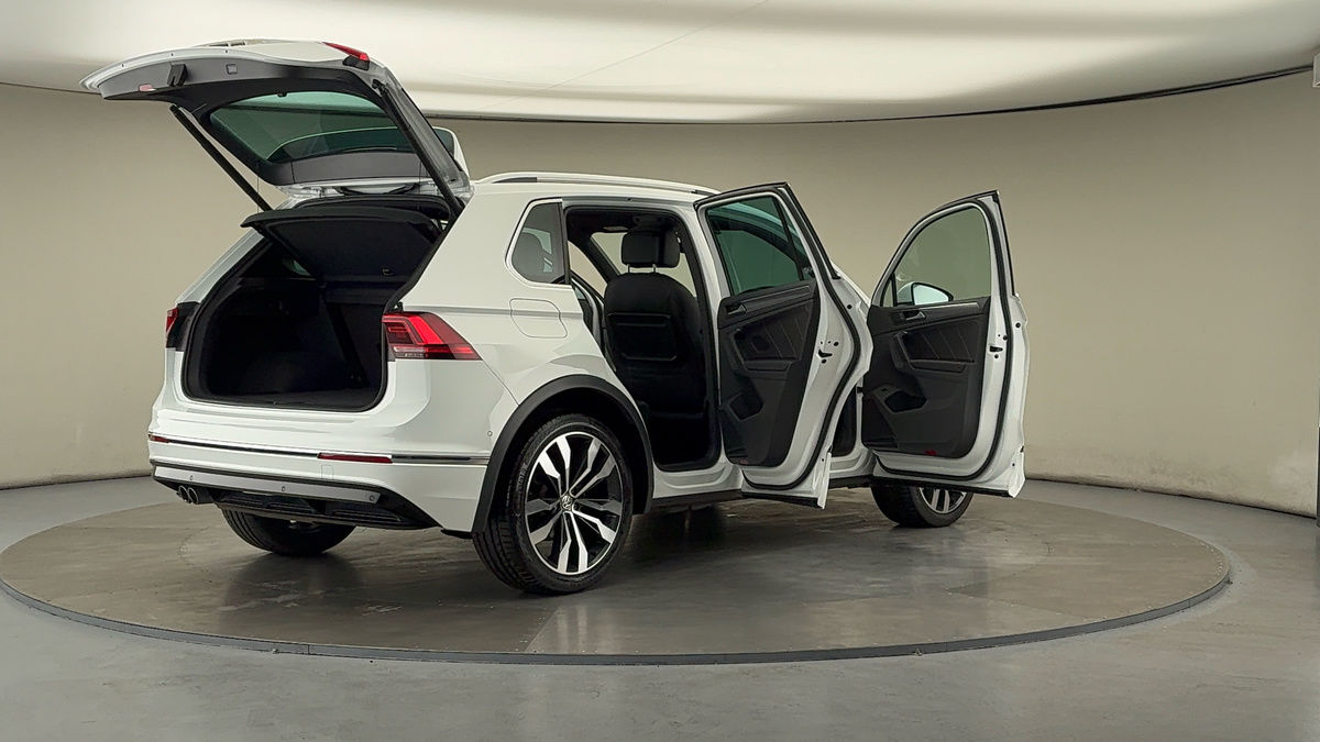 Used Volkswagen Tiguan 2020 for sale - 76106452: Photo 65