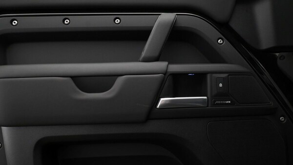 Used Land Rover Defender 90 2024 for sale - 75265568: Photo 10