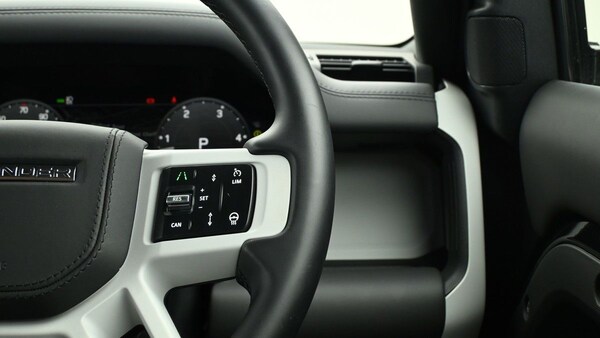 Used Land Rover Defender 90 2024 for sale - 75265568: Photo 13