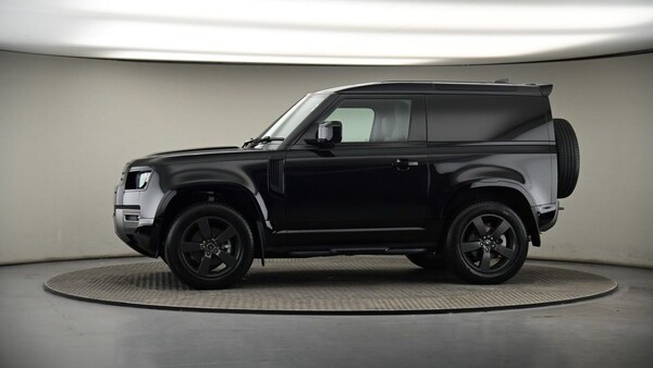Used Land Rover Defender 90 2024 for sale - 75265568: Photo 32
