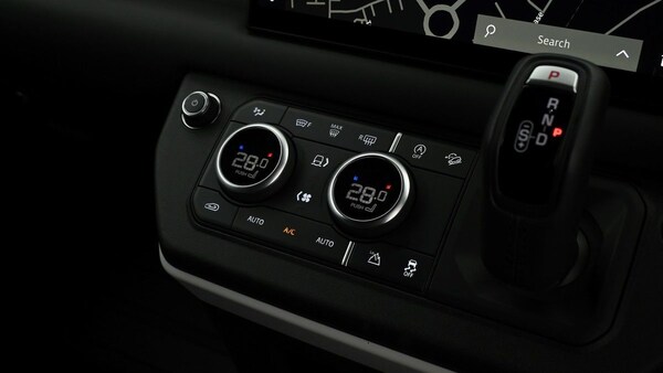 Used Land Rover Defender 90 2024 for sale - 75265568: Photo 9