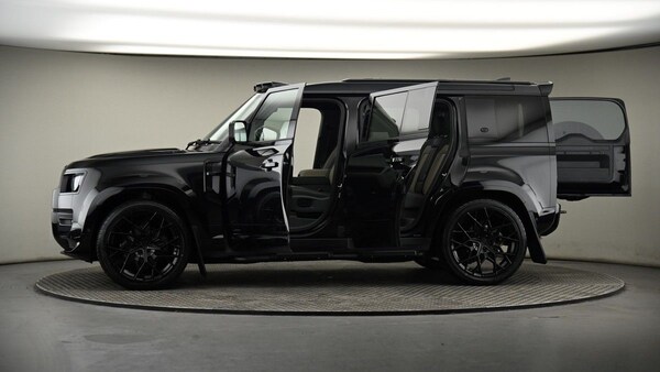 Used Land Rover Defender 110 2022 for sale - 74251554: Photo 50