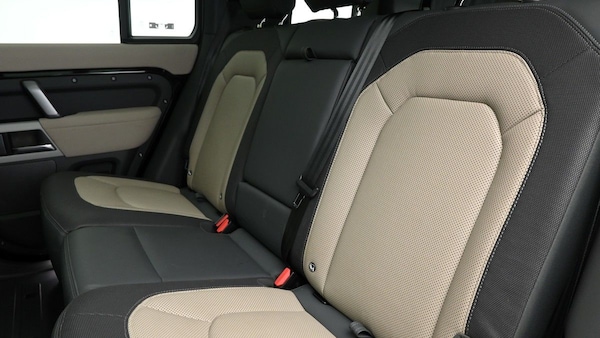 Used Land Rover Defender 110 2022 for sale - 74251554: Photo 5
