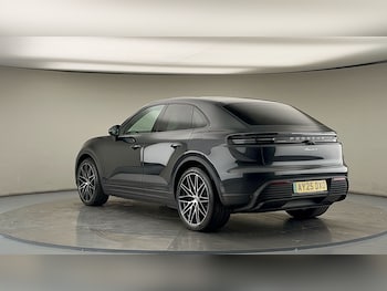 Used Porsche Macan 2025 for sale - 75878235: Photo